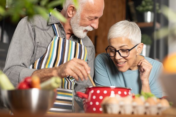 Foods That Boost Brain Health: A Memory Care Nutrition Guide